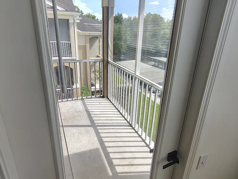 Baymeadows Rd — Photo 23