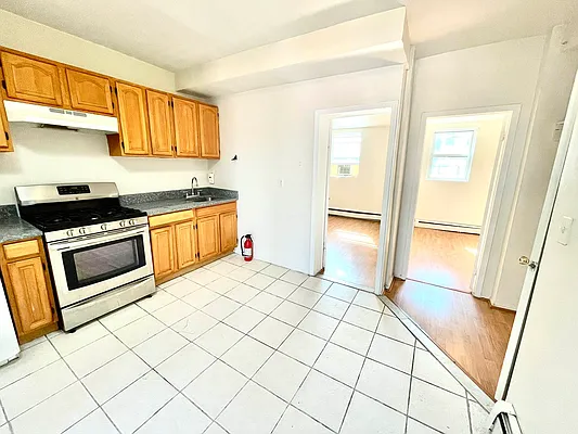 Rented by Pear NYC LLC | media 9