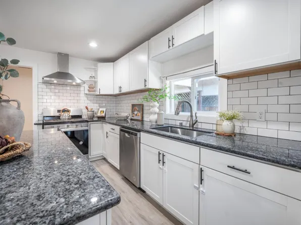 110 W Main Ave, Morgan Hill, CA 95037