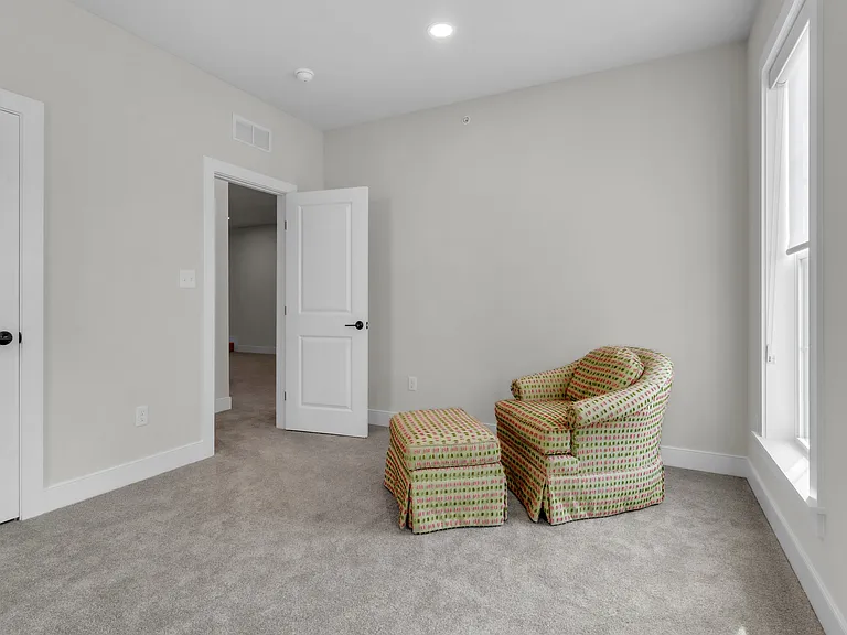 509 High Crescent Rd — Photo 22