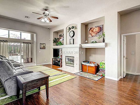 4th image of 8233 Orange Vale Ave