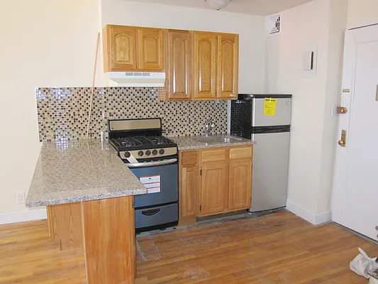 Rented by Chartwell Forest Hills Realty | media 17