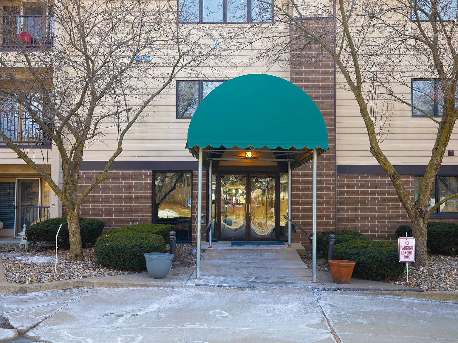2 bed, 923 sqft, $1,095 — Photo 3