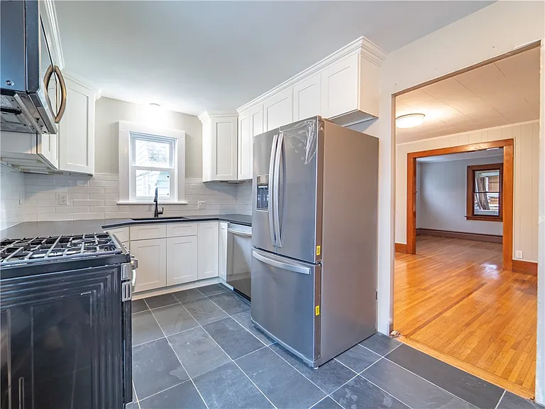 38 Elgrove Rd — Photo 9