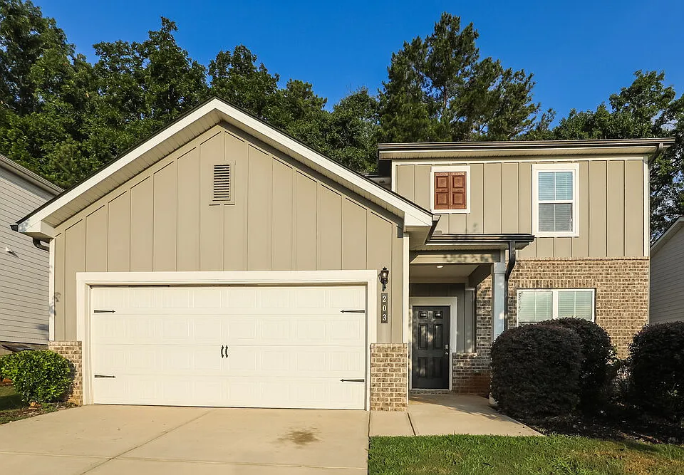 203 Hamilton Pointe Dr