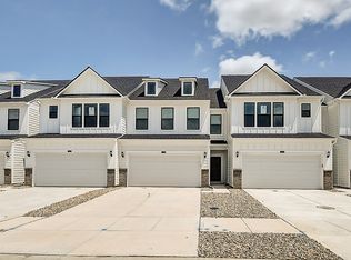3303 Noriker Ln, Zionsville, IN 46077