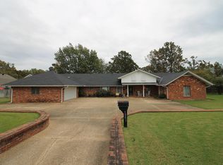 1001 Linwood Dr, Paragould, AR 72450