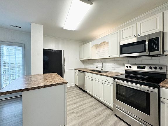 3rd image of 5731F Bramblegate Dr
