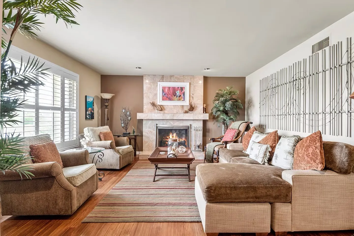 4 bed, 1642 sqft, $8,750 — Photo 1