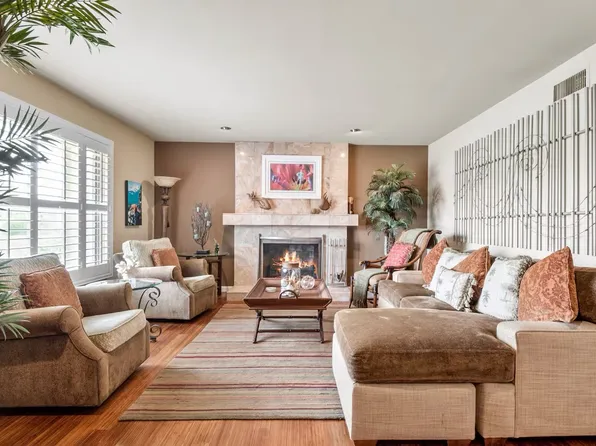 21111 Barbados Cir, Huntington Beach, CA 92646