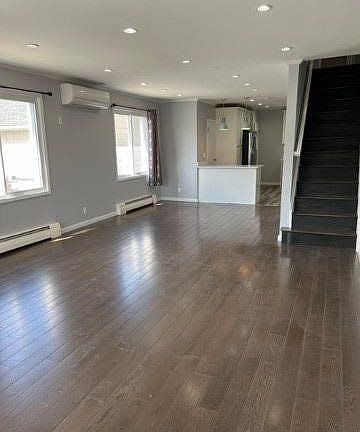 3rd image of 204-11 46th Ave