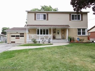 8445 New Castle Ave, Burbank, IL