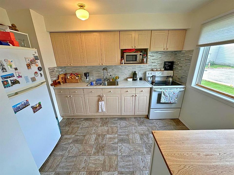 1st image of 4719 W 33rd St #302
