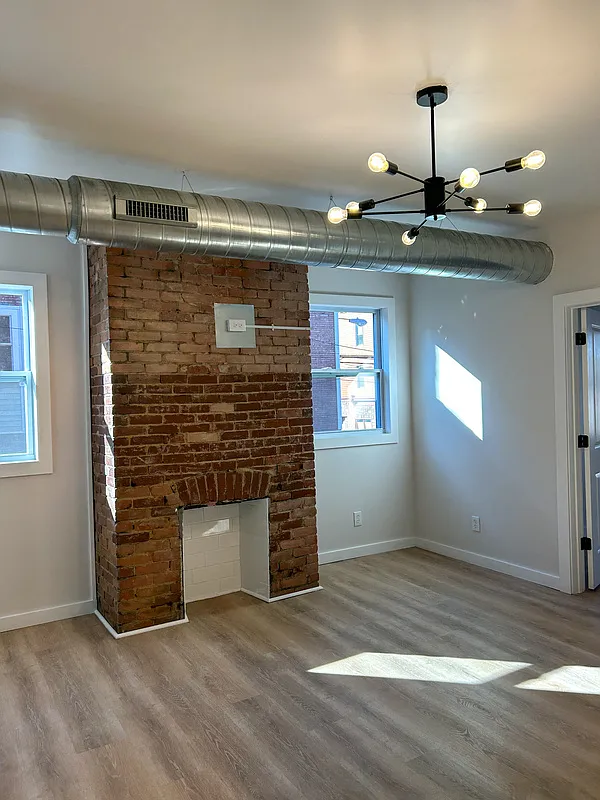1 bed, 1.0 bath, $1,250 — Photo 4