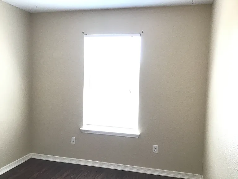 1325 Misty Dr — Photo 14