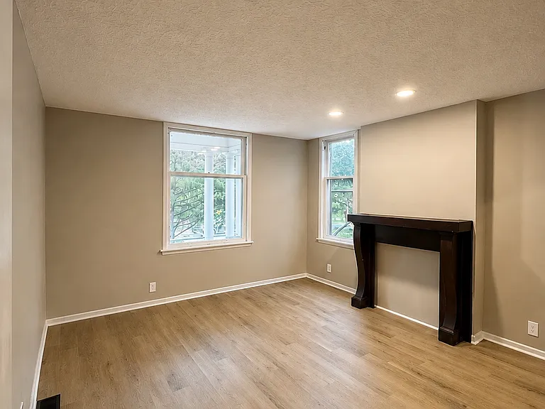 143 S Monroe Ave — Photo 13