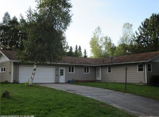 31 Buttonwood Ln, Lewiston, ME 04240