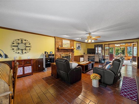 4th image of 1412 Apple Cross Ct