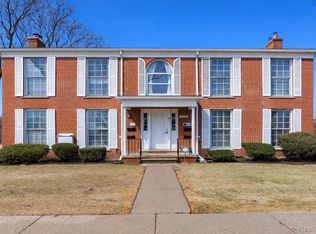 20210 Vernier Rd #B, Harper Woods, MI 48225