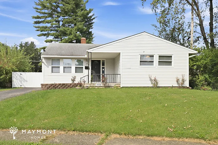 4 bed, 2.0 bath, 1129 sqft, $1,800 — Photo 1