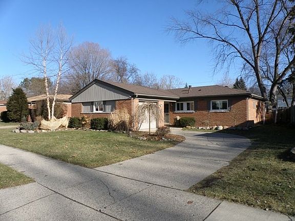 2nd image of 23152 Ashley Dr