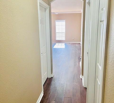 4th image of 1044 Newcastle Dr #1044