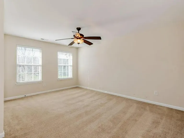 4015 Fenworth Ct — Photo 24