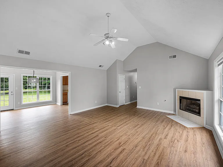 7 Hartsfield Dr — Photo 5