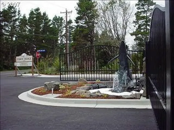 8 Fawn View Ln, Florence, OR 97439