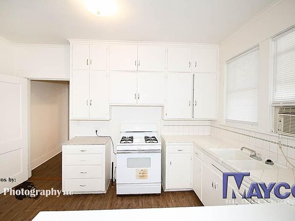 4th image of 536 Wilkinson St APT A