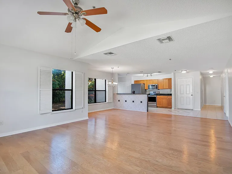 550 Via Del Oro Dr #106 — Photo 8