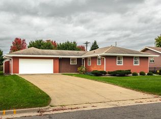 3310 Greenhills PLACE, La Crosse, WI 54601
