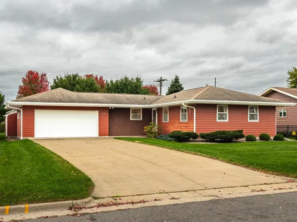3310 Greenhills PLACE, La Crosse, WI 54601