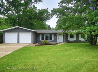 160 Boulder Hill Pass, Montgomery, IL 60538