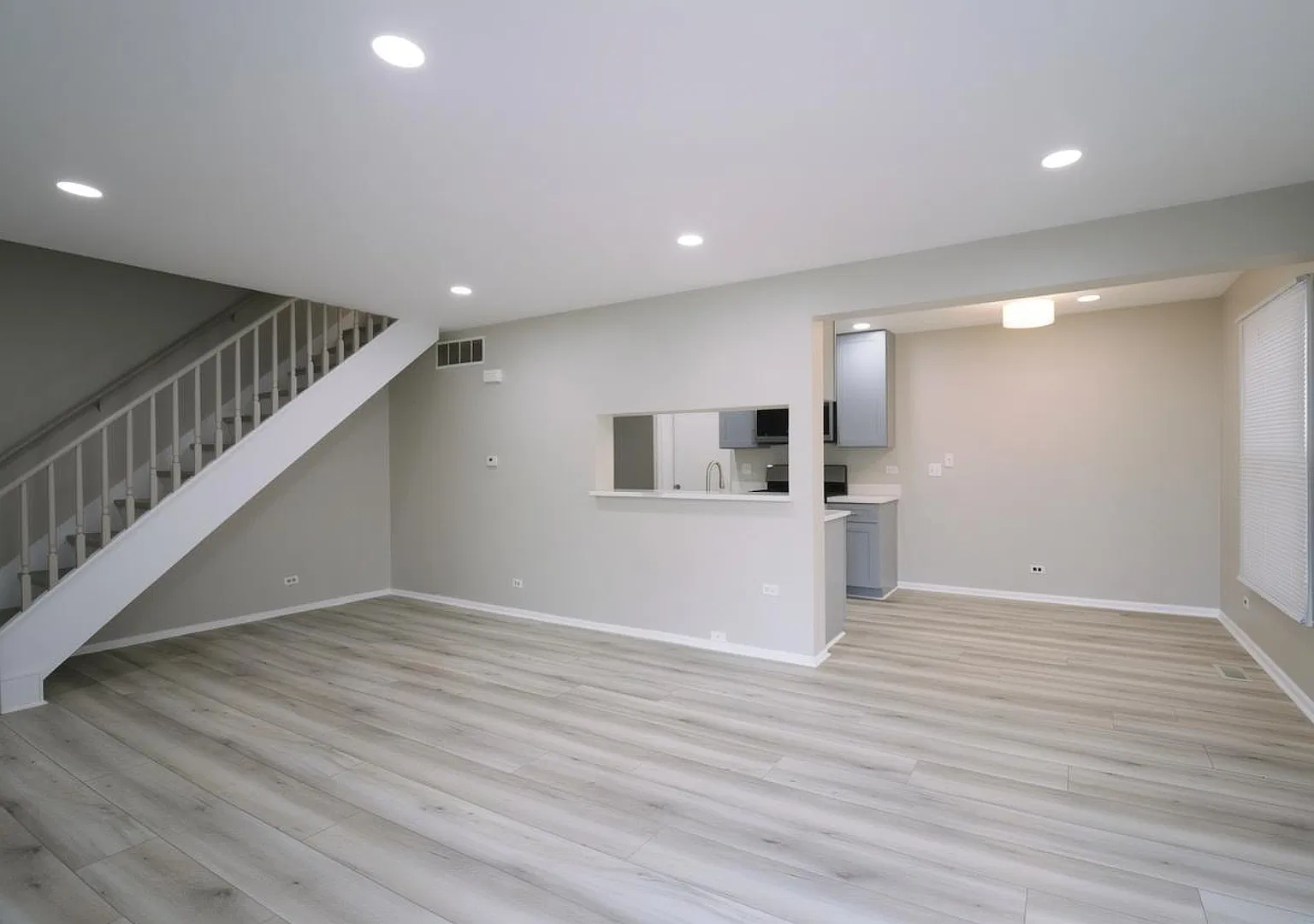 2 bed, 1.5 bath, 1012 sqft, $2,250 — Photo 4