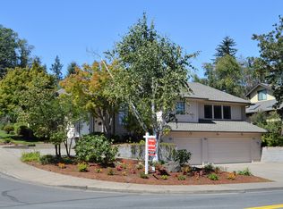 1711 White Oak Dr, Eugene, OR