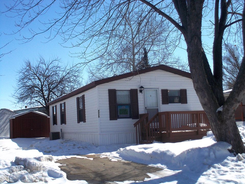 1st image of 4029 Riverview Cir