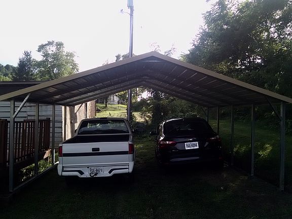 3rd image of 546 Rose Hill Dr