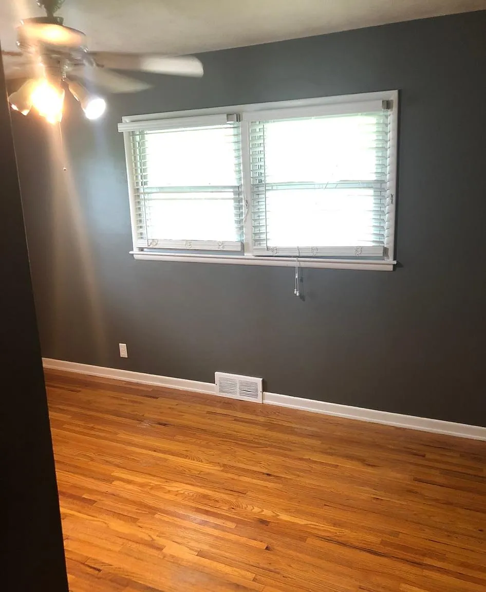 4112 S 20th St — Photo 3