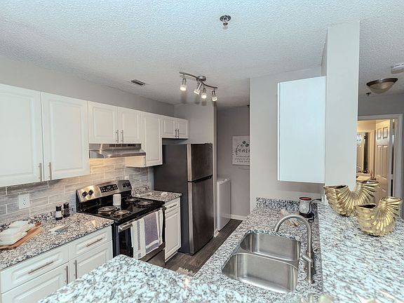2nd image of 1068 Merchants Dr #236