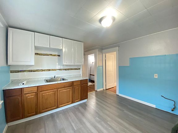 4th image of 57 Hazelwood Ave #2