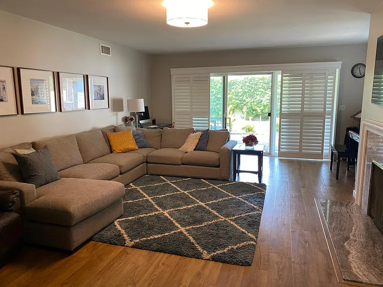 Living room.