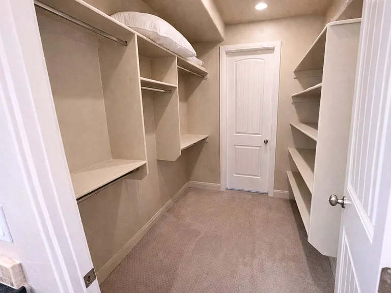 N Coral Ridge Dr — Photo 17