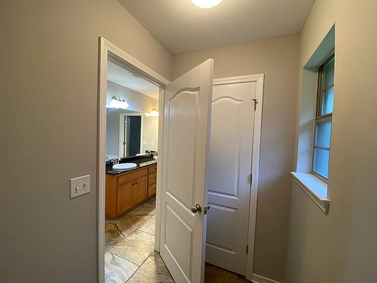 1810 Twin Pine Blvd — Photo 26
