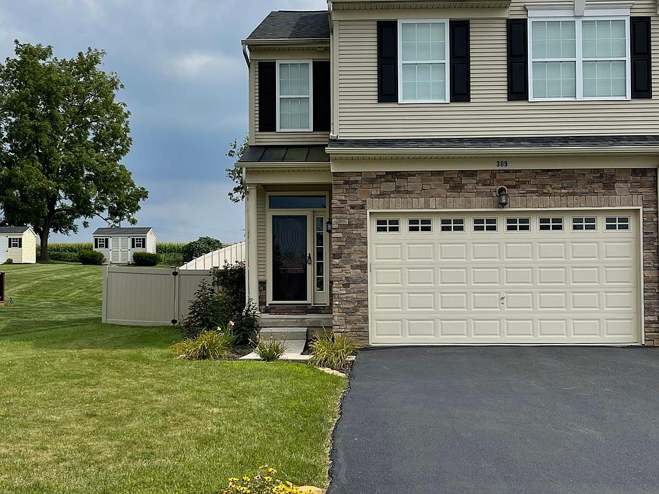 1st image of 309 McNair Dr