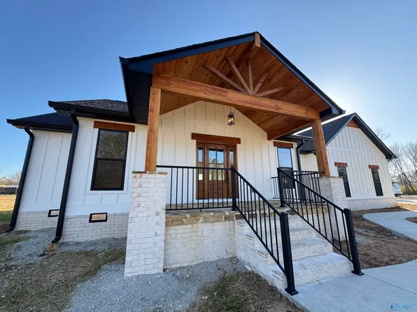 978 Junkins Rd, Guntersville, AL 35976