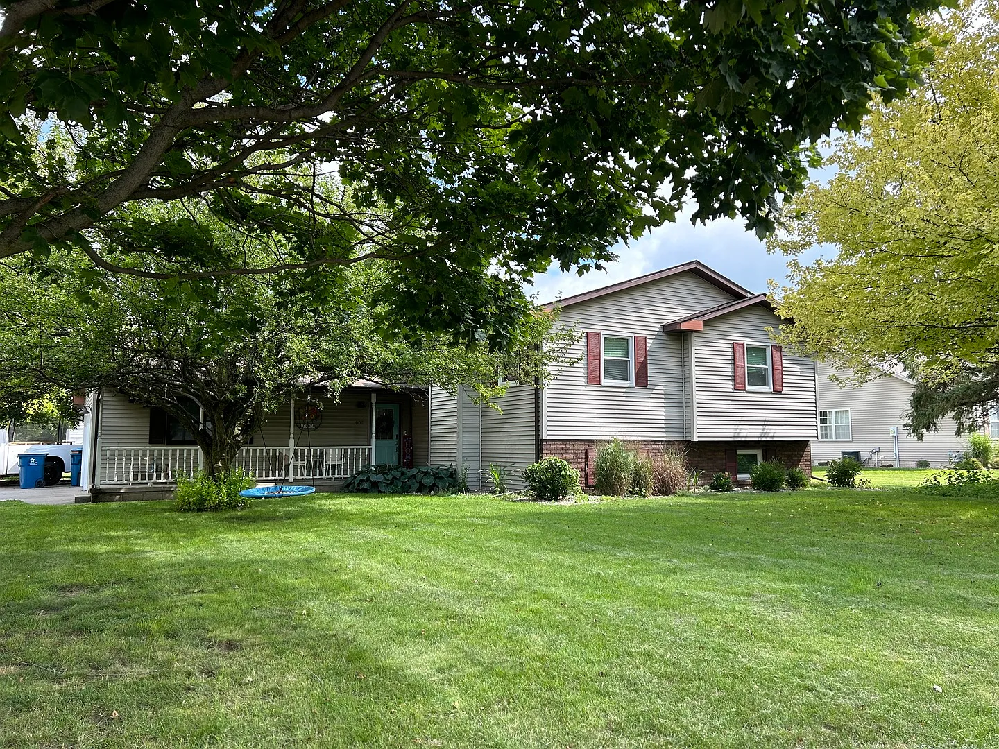 602 Havens Dr photo 1