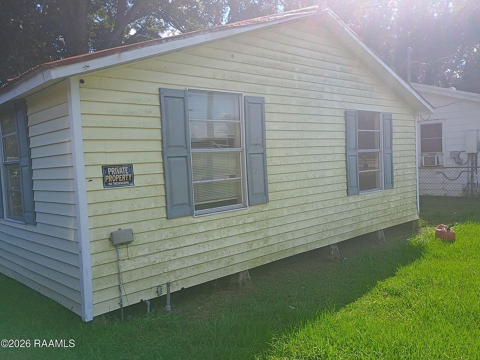 1st image of 513 Toby Mouton Rd