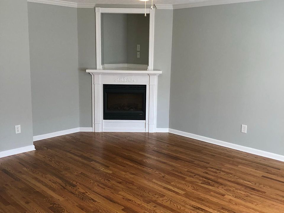 1st image of 720 Wyndhurst Dr