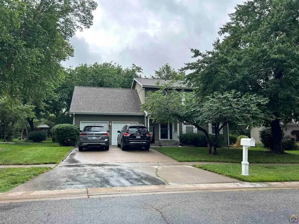 2621 SW Arvonia Pl, Topeka, KS 66614